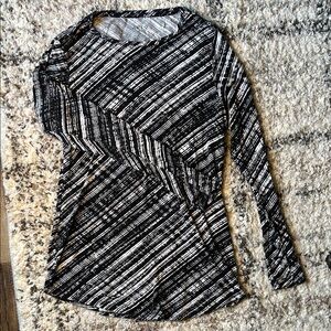 Apt. 9 Black and White Striped Long Sleeve Top